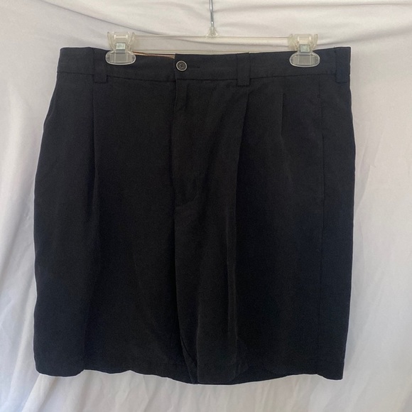 Tommy Bahama 100% Silk Men’s shorts, NWT, relax fit, color black - Picture 1 of 5